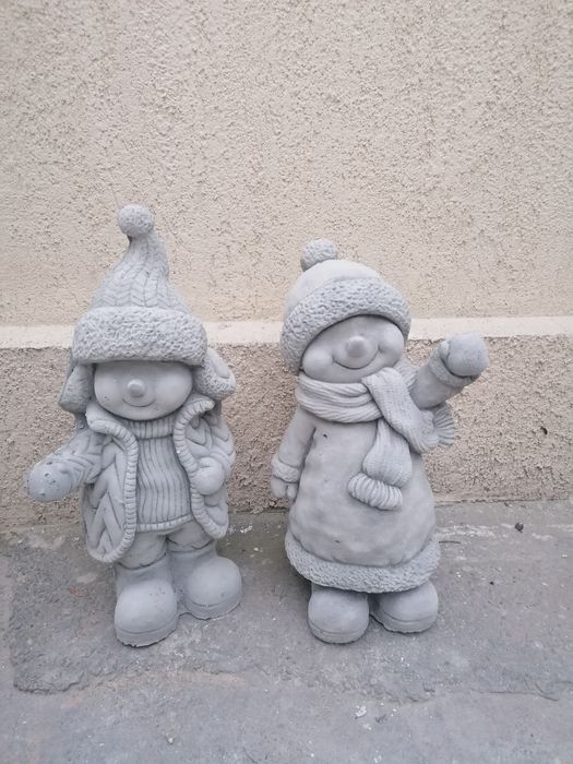 Faci bani de sărbători !! Oameni de zăpadă !!