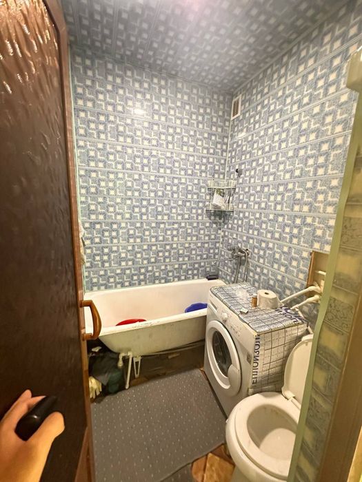 Срочно продается 1х ком 4 этаж