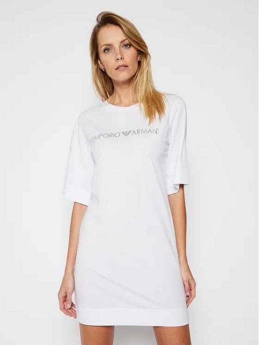 Нова рокля Emporio Armani S