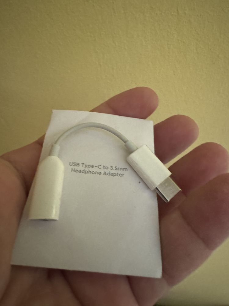 Vând Adaptor USB C la Jack 3.5mm