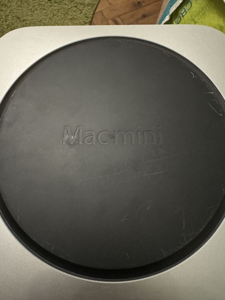 Mac mini 2010 работи