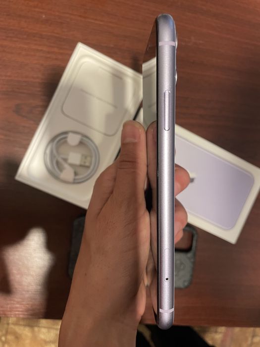 Iphone 11 64 gb purple лилав перфектен