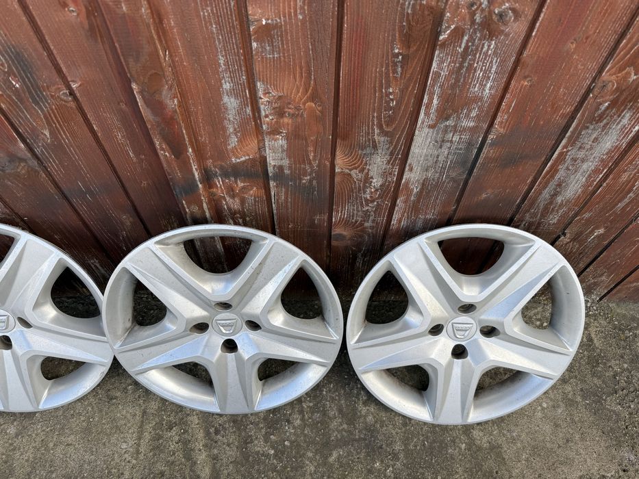 Vand set capace R16 originale DACIA