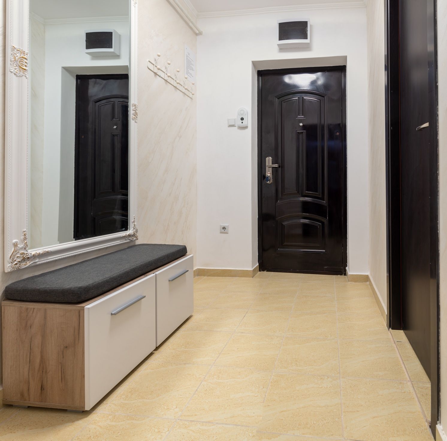 Apartament în Regim Hotelier Home DLux