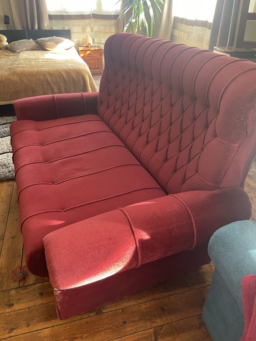 Диван с включен механизъм за спане