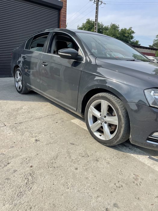Ușă stânga spate Volkswagen Passat B7