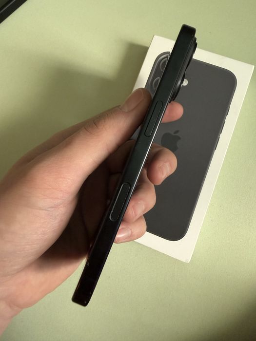 iPhone 16, 128gb, liber de retea.