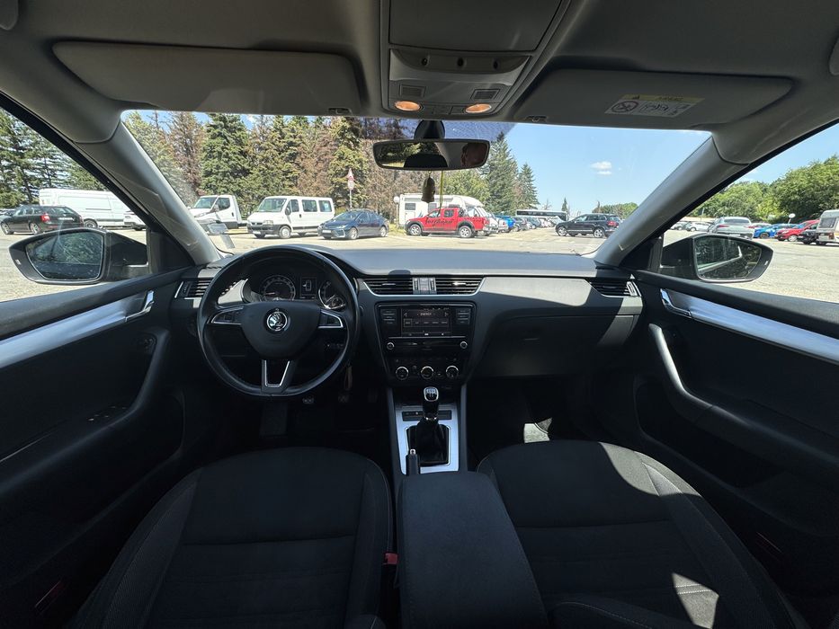 Skoda Octavia 1.6 tdi 11.2019 много запазена