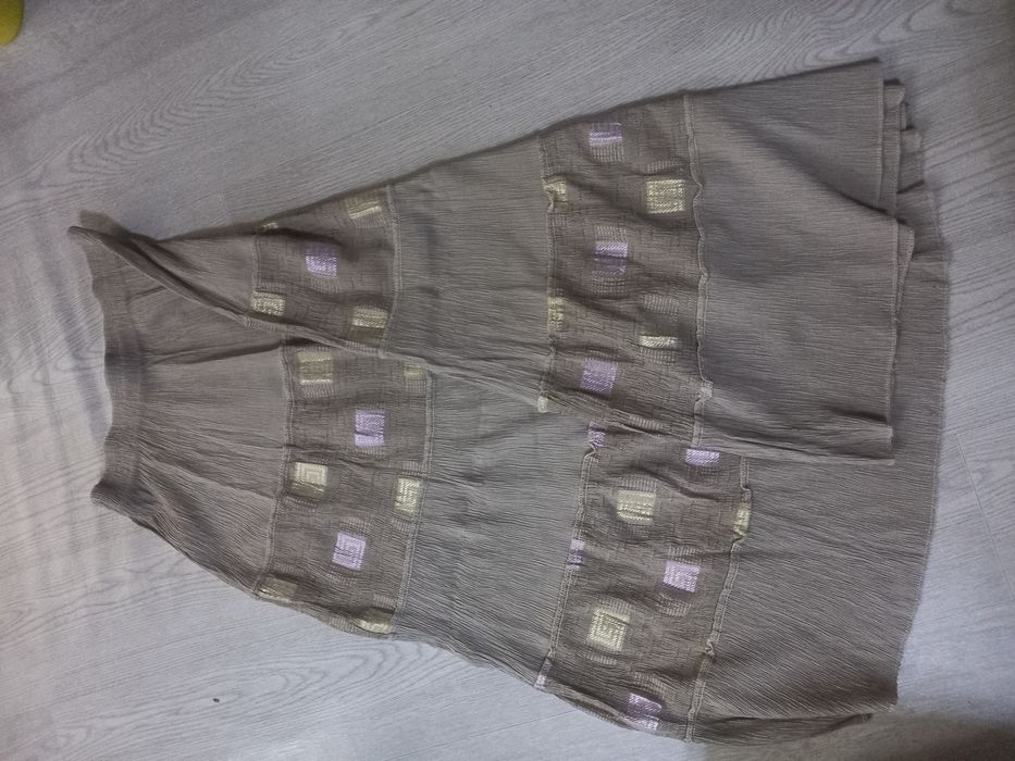 Ayollar kiyimini berib yuboraman.