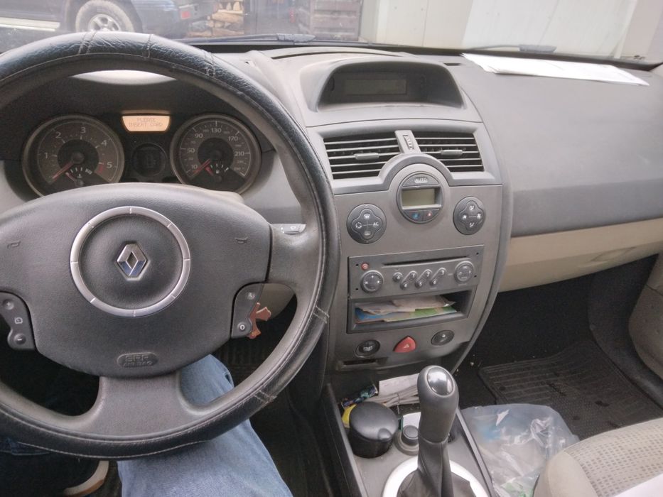 Vând Renault megane