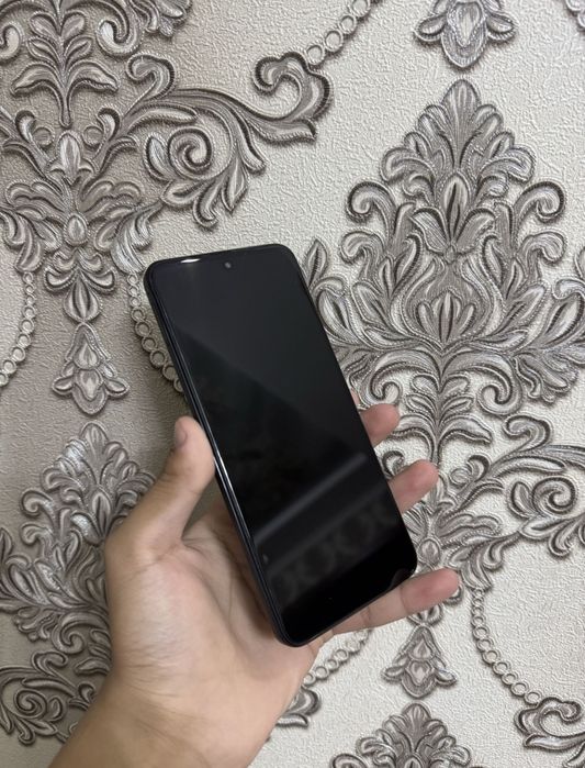 Redmi 11 5G 8/128 gb srochni sotiladi