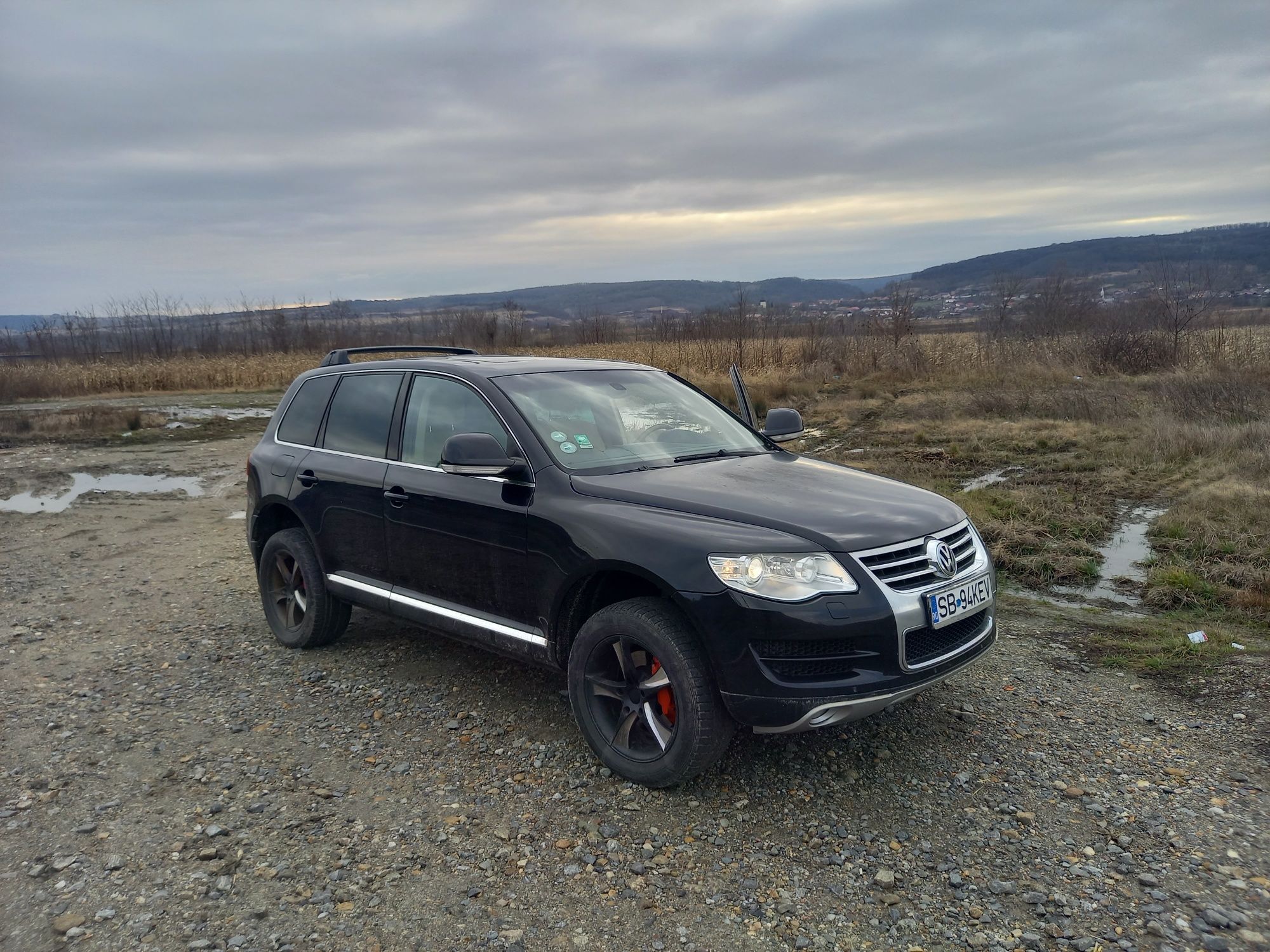 Vand sau schimb VW Touareg 7L