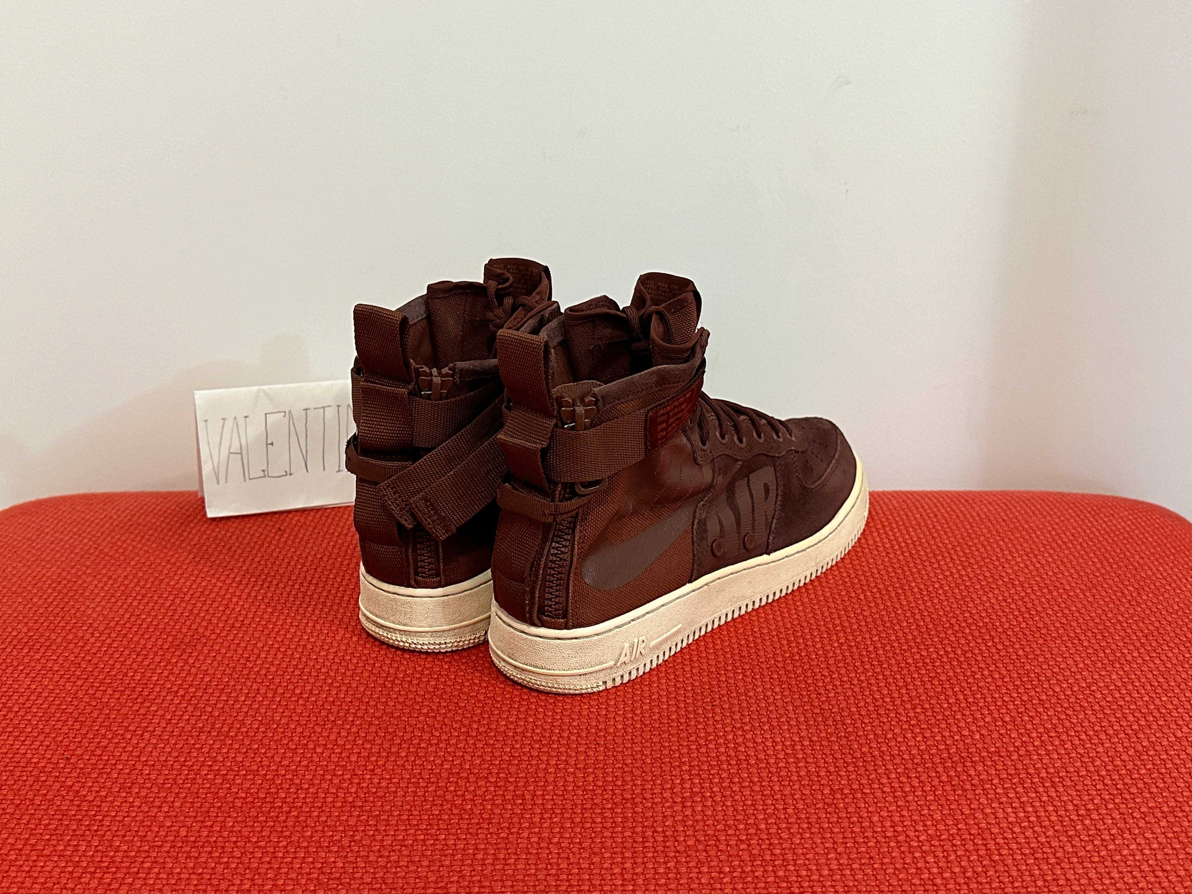 Nike SF Air Force 1 Mid marimea 42.5 (SH)