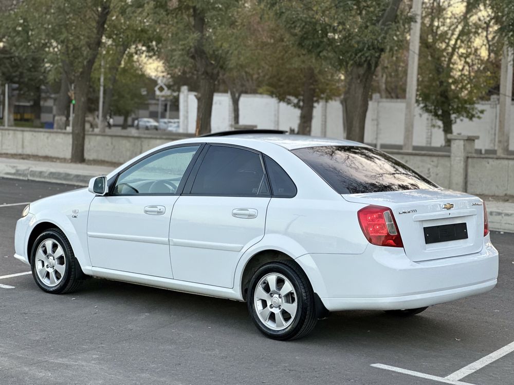 Chevrolet Gentra 3-Pozitsiya Avtomat Elegant Plus DTP bolmagan !