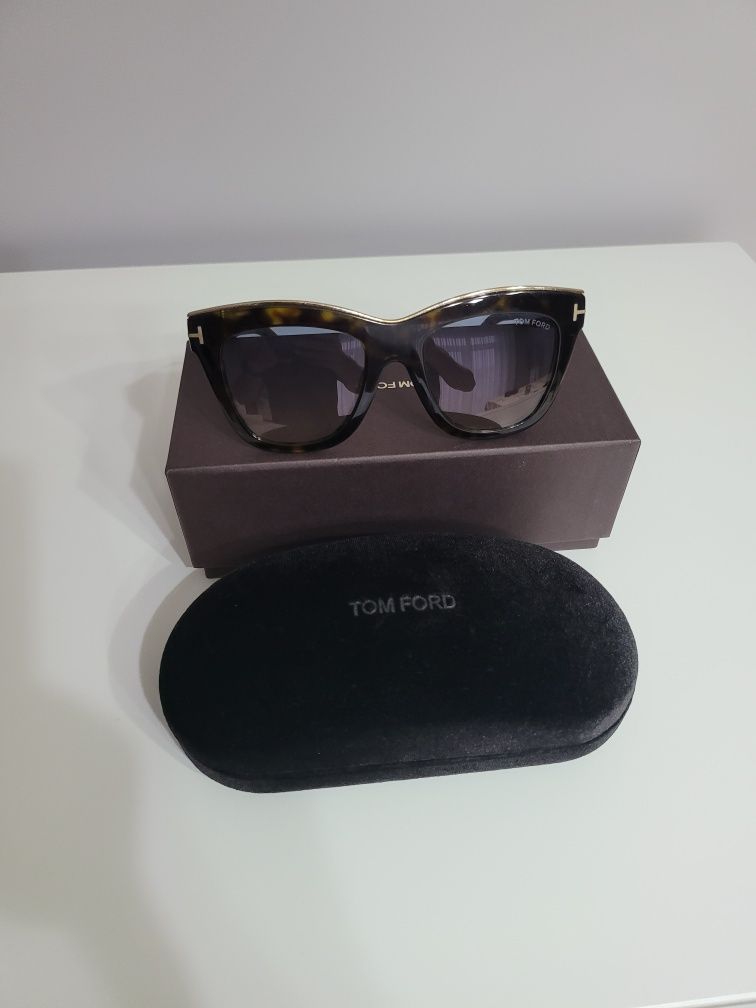 Ochelari de soare damă, marca Tom Ford