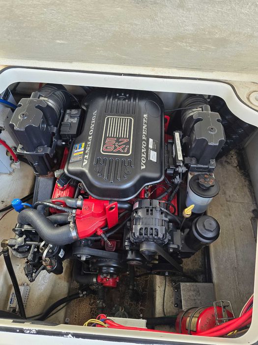 Salupa Glastron GS259