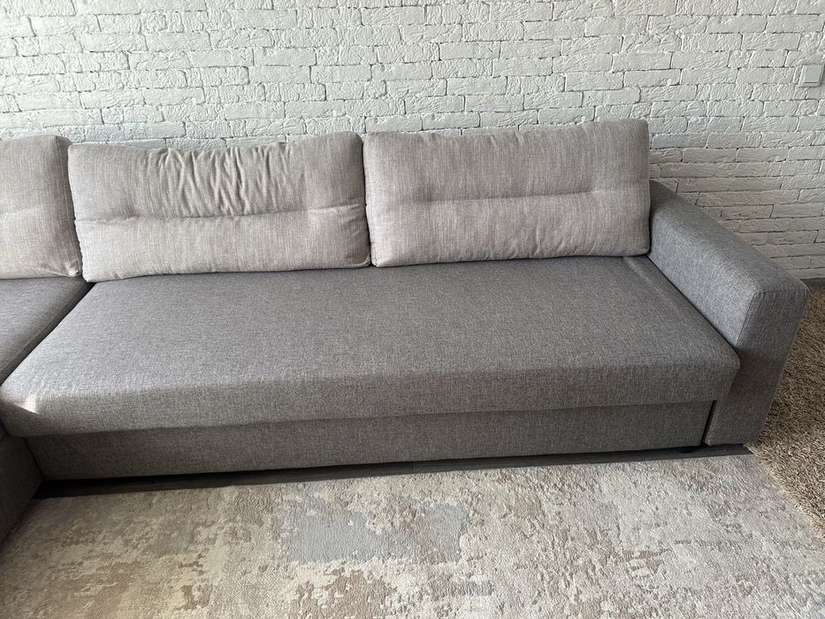 Продам диван угловой