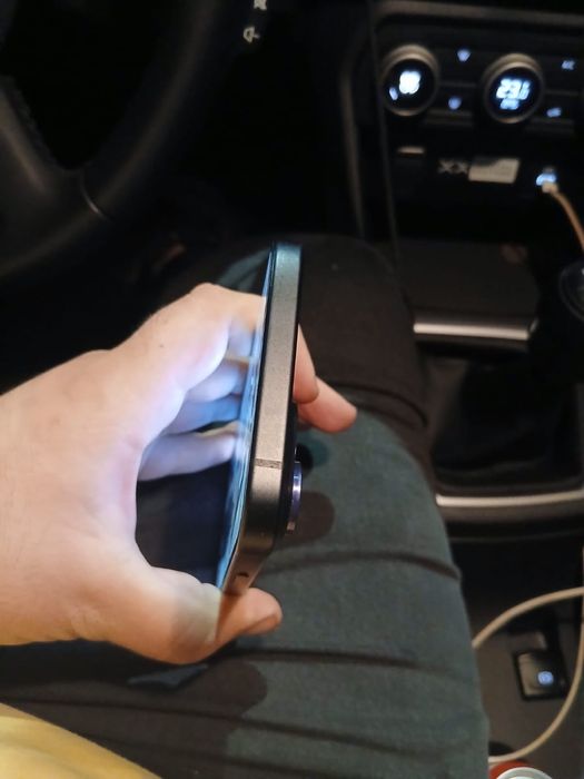 Vand iphone 15 plus 128gb