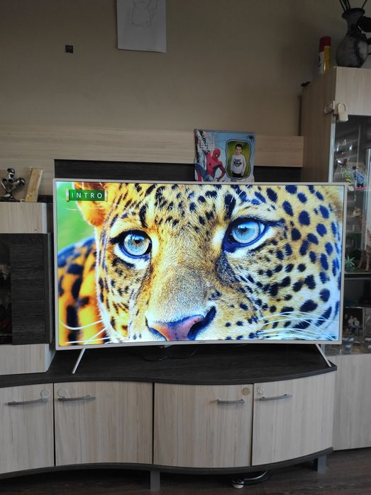 Смарт Телевизор SAMSUNG CURVED 55 инча Ultra HD 4K