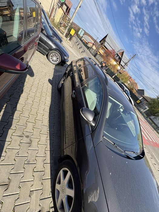 se vinde passat b6