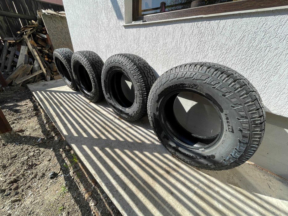 Anvelope Pirelli Scorpion A/T+ 265/70/17 115T M+S *