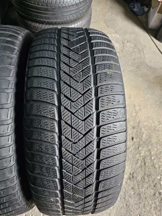 2 anvelope iarna 265 50 19 Pirelli Scorpion Runflat