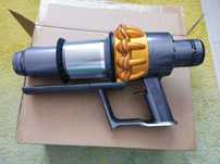 Corp aspirator Dyson V15 nou