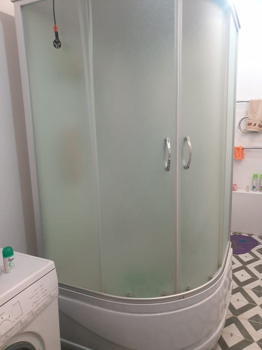 Продам душевую кабину
