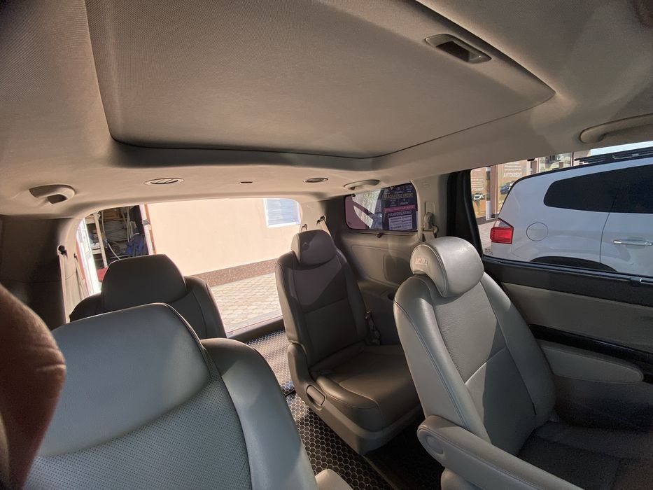 KIA Carneval 3 покалени