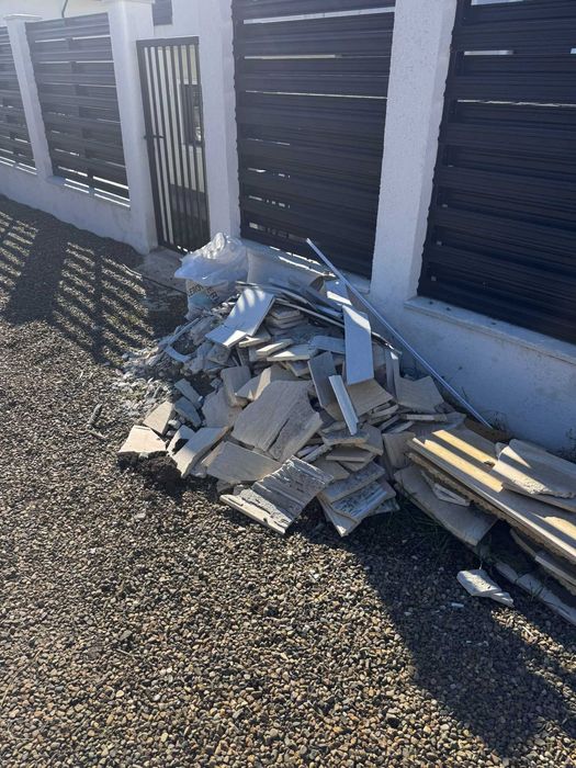 Curățenie la blocuri,case și spații comerciale –eliberare moloz ,moluz