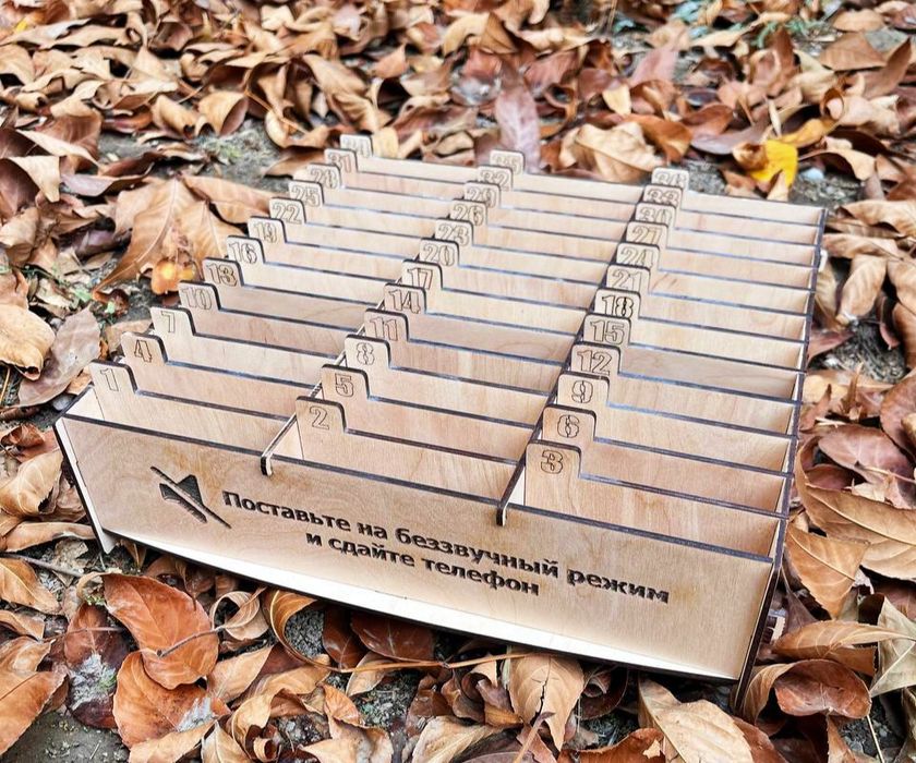 Подставка под телефоны