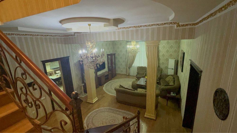 Просторный дом 8 соток, 3 уровня, Юнусабад