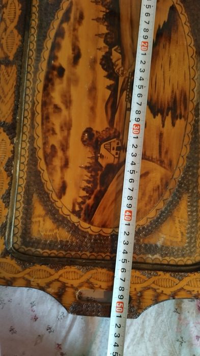 Изящен пирографиран поднос