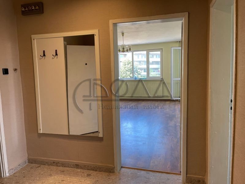 Продава се Тристаен апартамент в София, Младост 1 - 85 кв.м за 2400 €/кв.м - Снимка #6