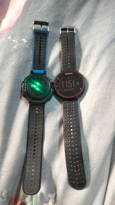 Ceas Garmin Forerunner 235