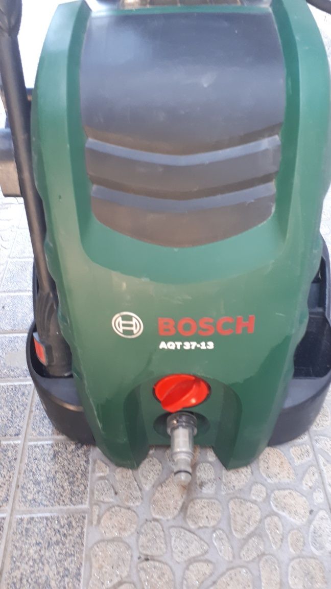 Водоструйка Bosch AQТ 37-13