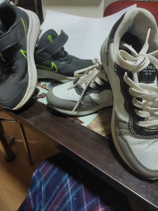 Vând adidasi fetite