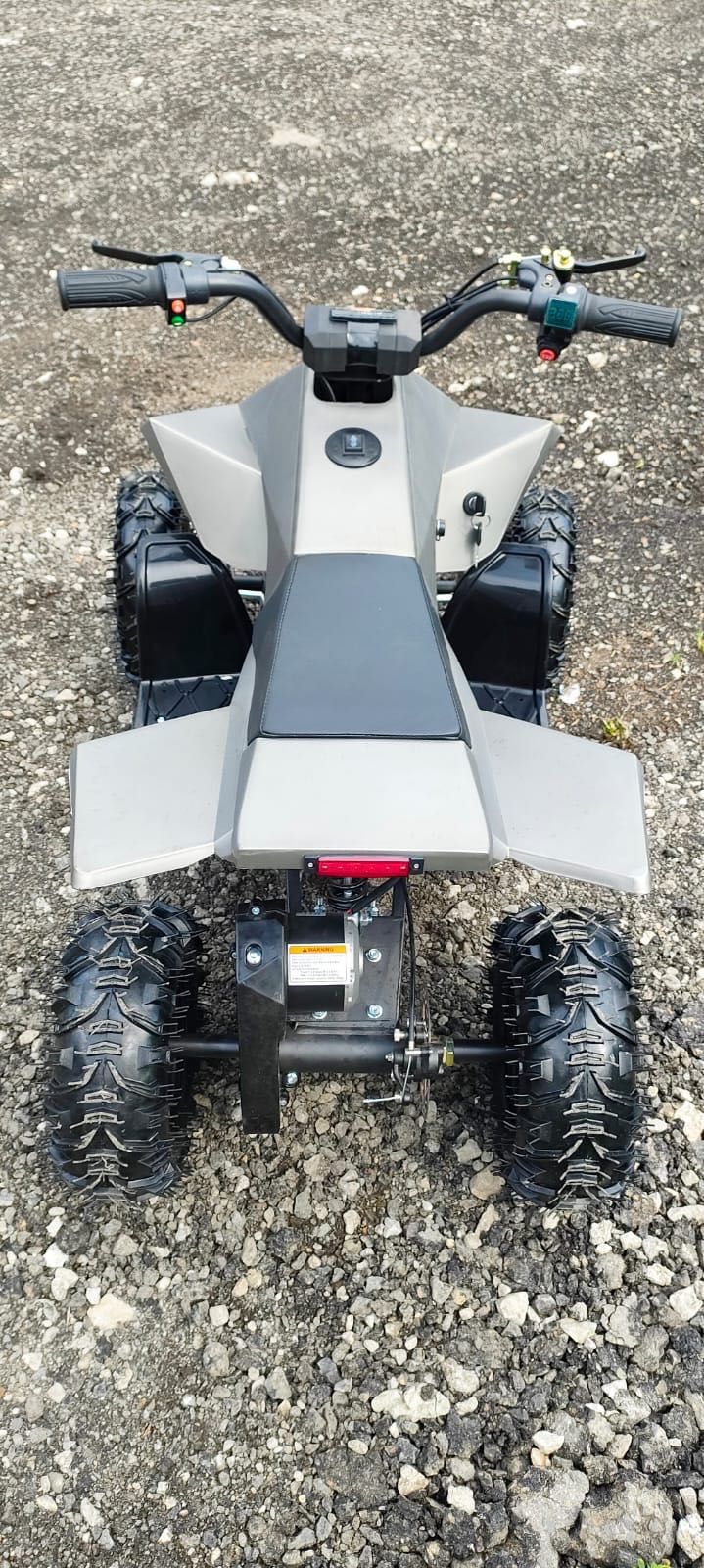 Atv raptor 800w nou cu garanție pentru copii adus din Germania