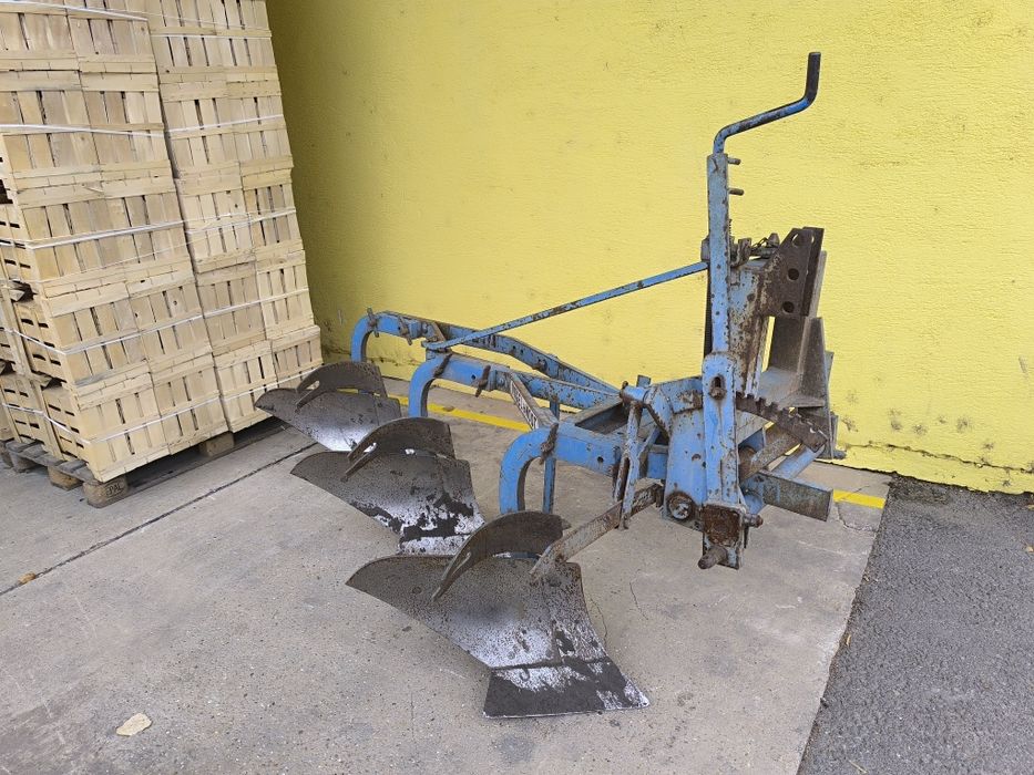 Plug cu 3 trupițe voogle noot