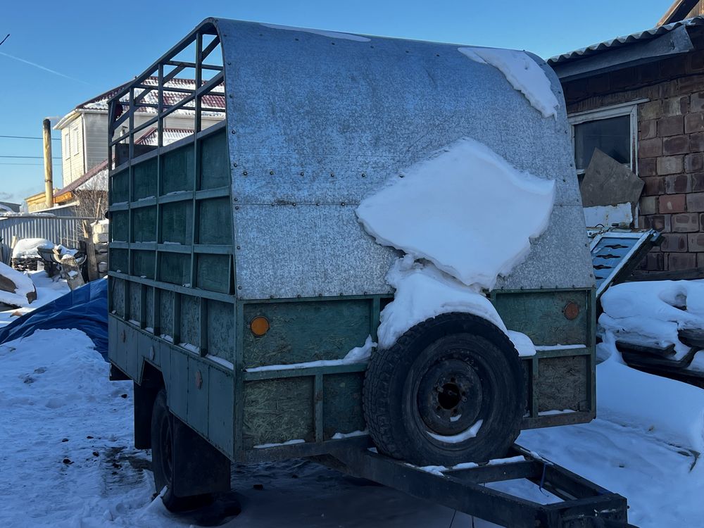 Продам прицеп коневозку