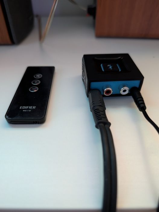 EdiBoxe 2.0 Edifier R1280T, 42W + Adaptor Bluetooth Logitech