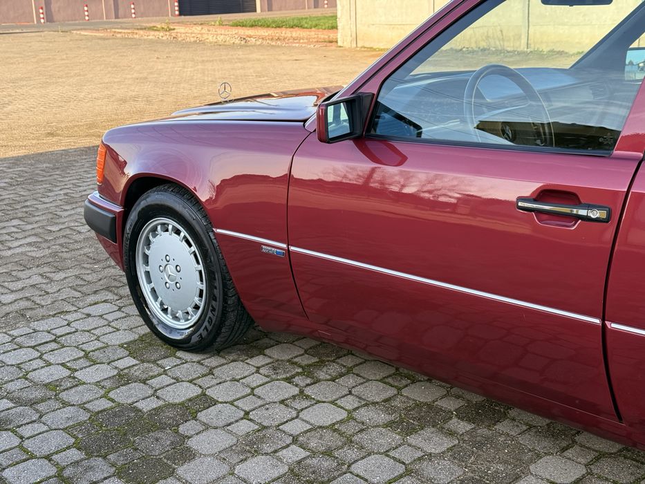 Mercedes-Benz W124 300E 24V – 220 CP – Sportline – 1991 – Automat