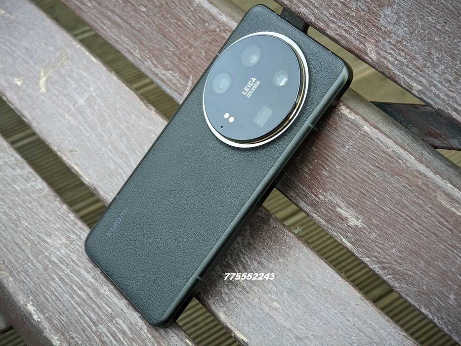 Продам Xiaomi 14 Ultra 16/512 Чёрный Б.У Глобальная версия
