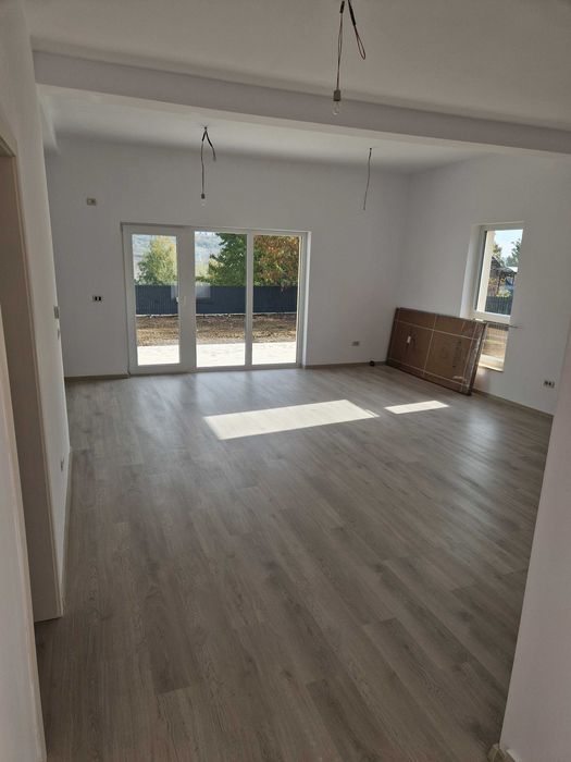 Casa individuala 700mp teren