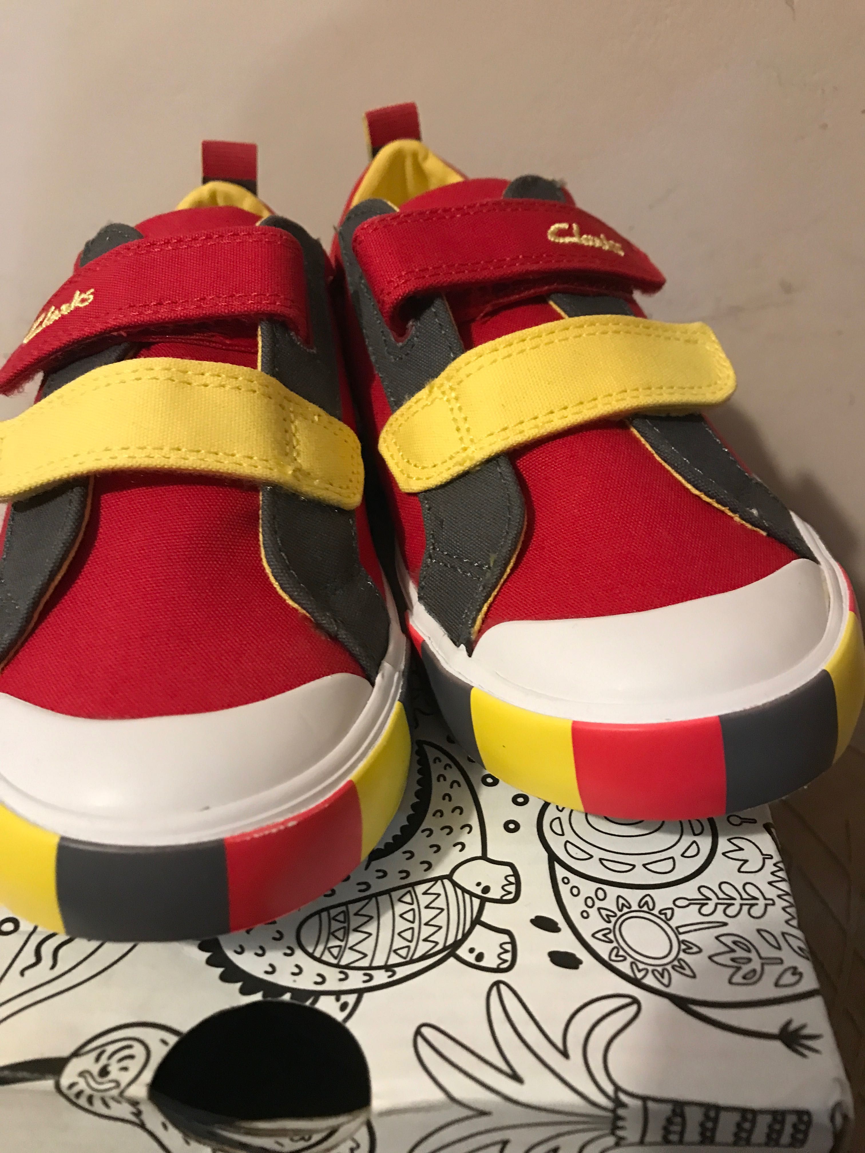 гуменки Clarks номер 30 - чисто нови