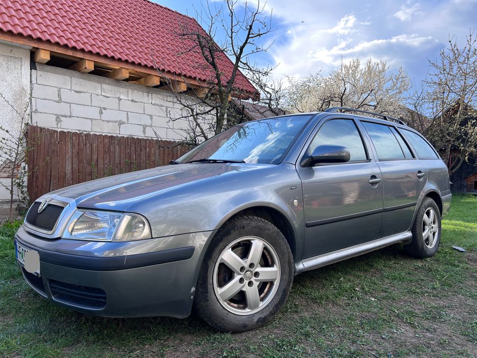 Skoda Octavia 1.8 Turbo – Caroserie complet renovată, stare excelentă.