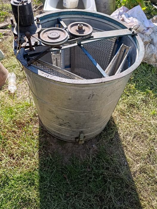 Медогонка электрическая