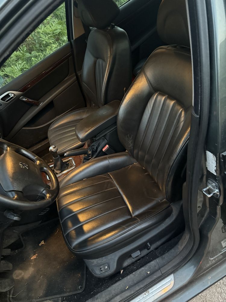 Peugeot 407sw 1.6HDI само на части пали
