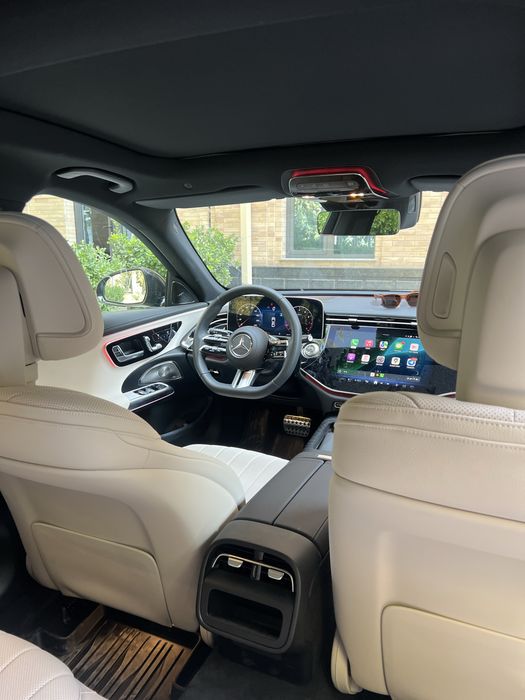 Mercedes-Benz E200 AMG Line  2025год