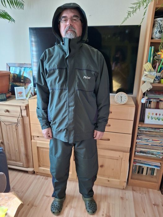 Costum Pelzer xxl impermeabil